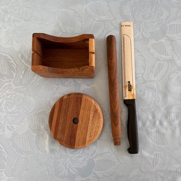 3 Piece Bagel Set - Picture 2 of 3